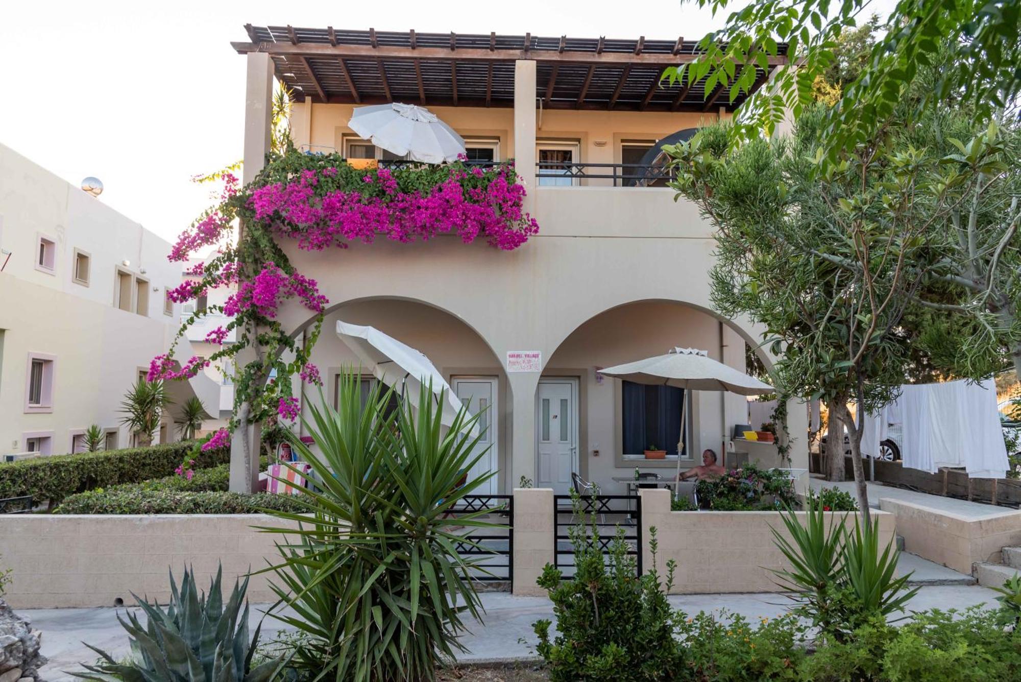 Hotel de apartamente Haraki Sand Beach *