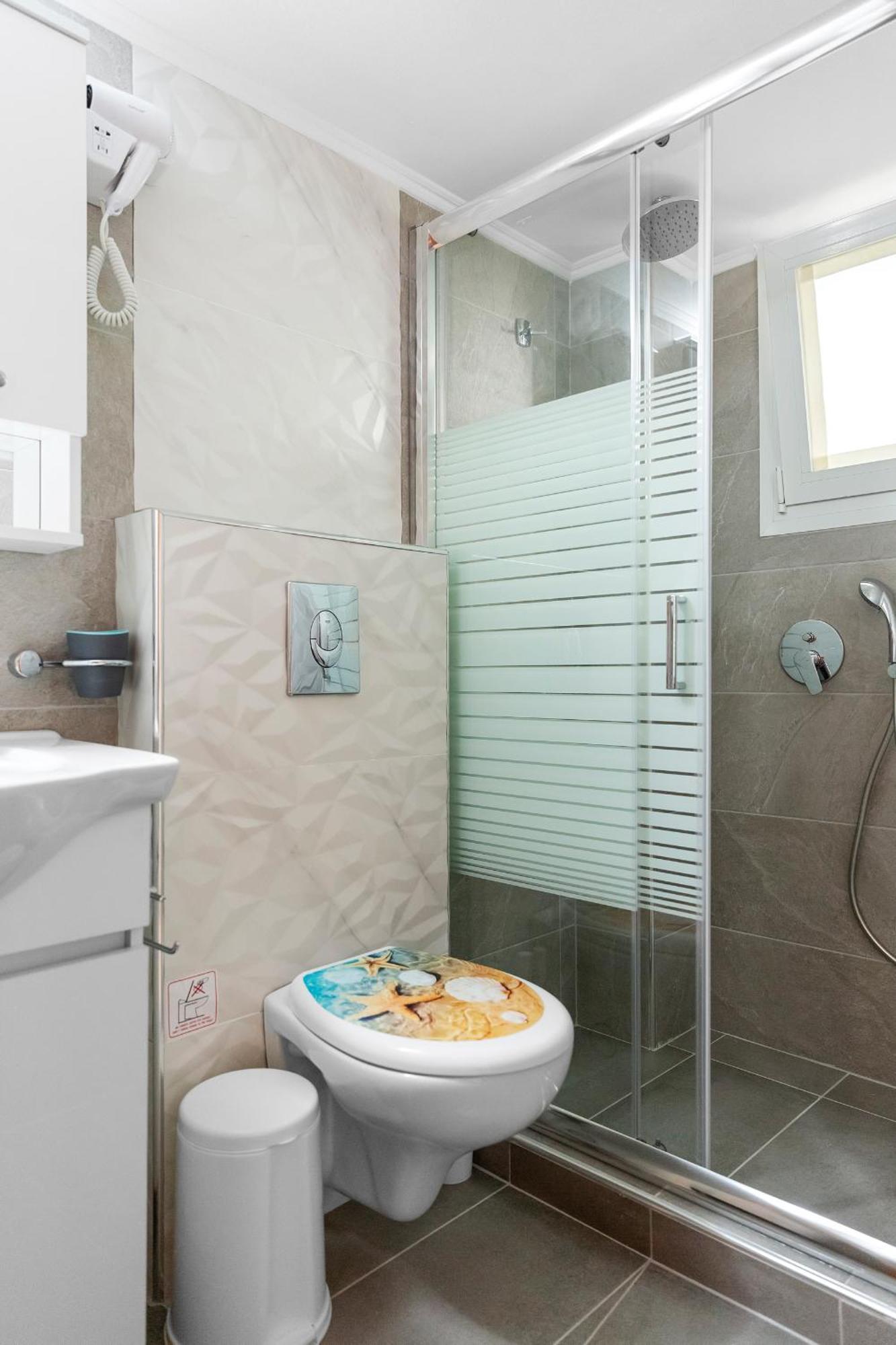 Haraki Sand Beach Hotel de apartamente