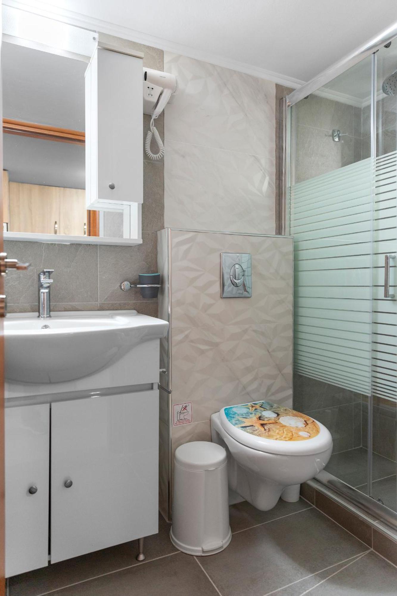 Haraki Sand Beach Aparthotel Charaki
